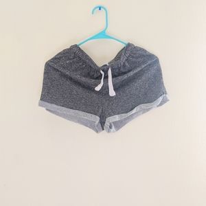Shorts size S